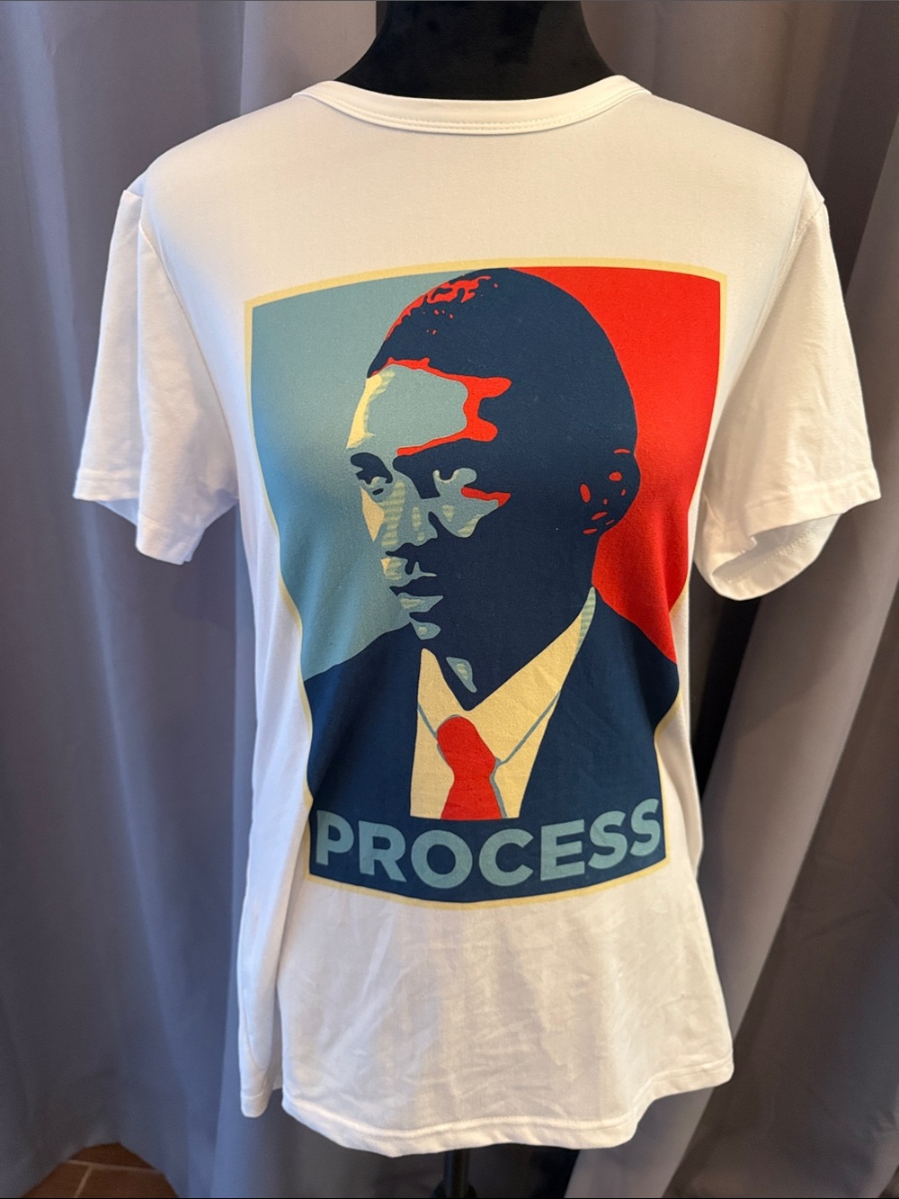 BRAND NEW!  Men's White Graphic 'PROCESS' T-Shirt. Super Soft!